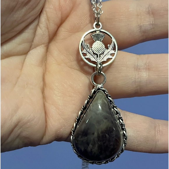 Scottish Thistle amethyst pendant, Green Witch necklace, Celtic thistle - Picture 3 of 13